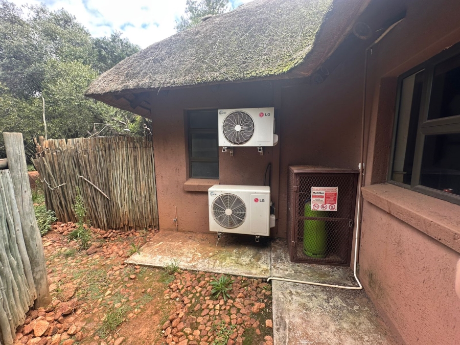 2 Bedroom Property for Sale in Kshane North West